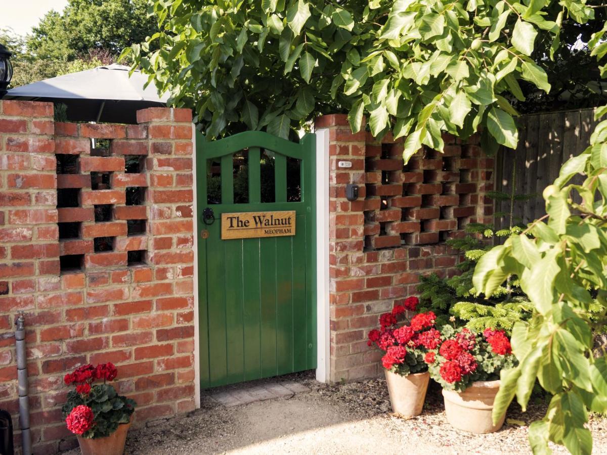 Вілла The Walnut, Meopham - A Private Retreat Rural Location Екстер'єр фото